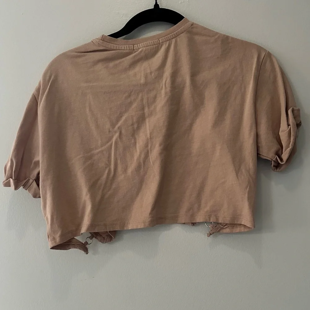 NWOT women’s forever 21 tan short sleeve round scoop neck slit crop top small - Picture 2 of 2